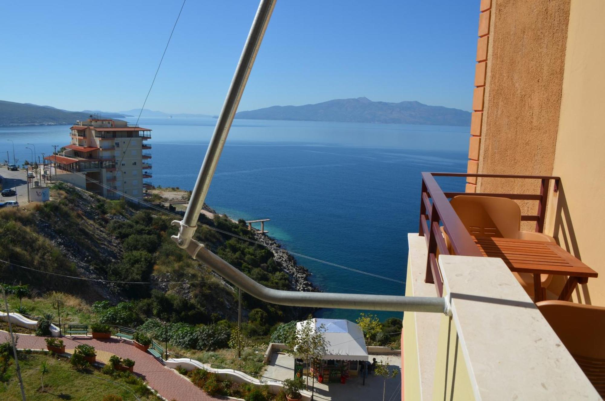 Apartmán Sunset Penthouse Sarandë Exteriér fotografie