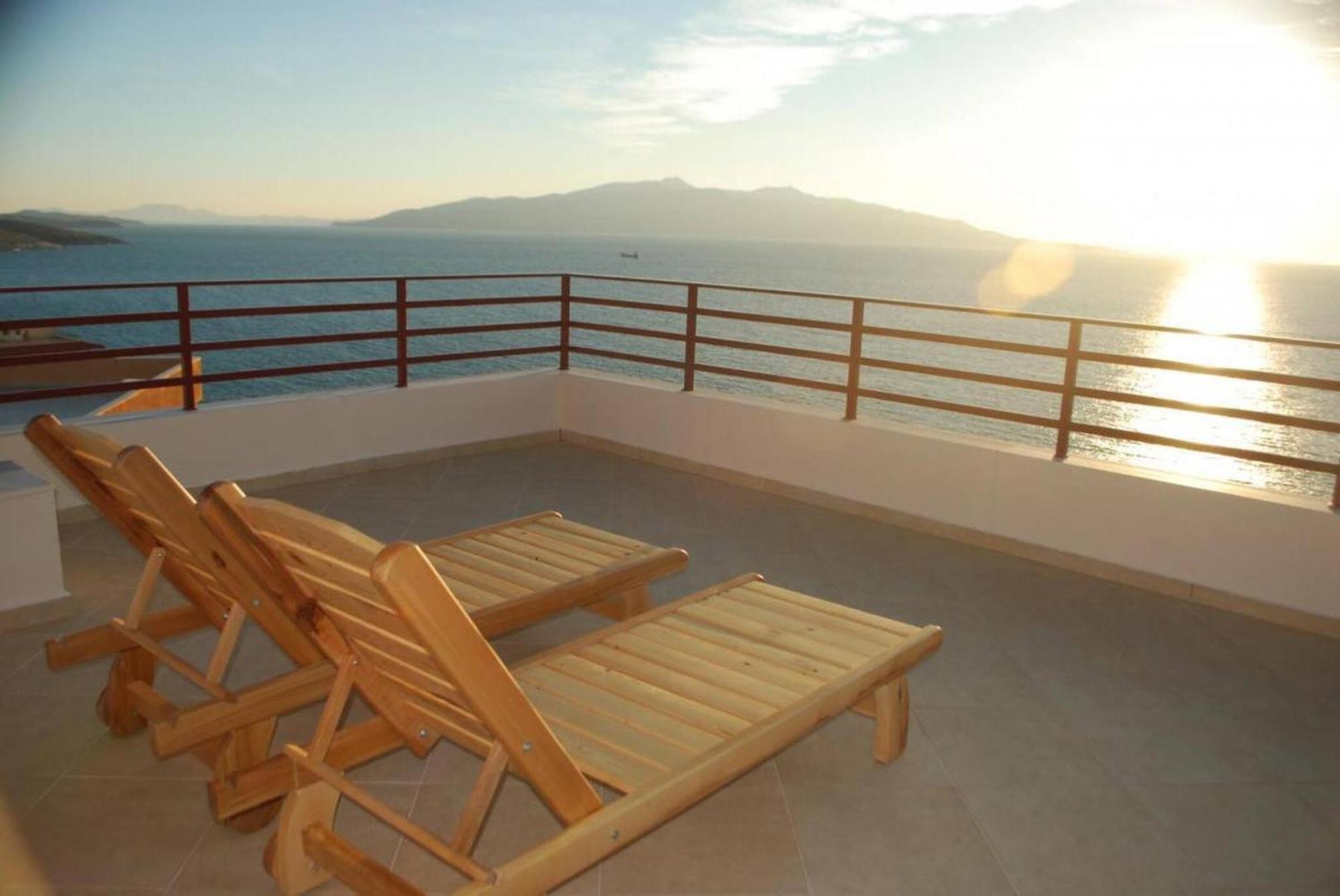 Apartmán Sunset Penthouse Sarandë Exteriér fotografie