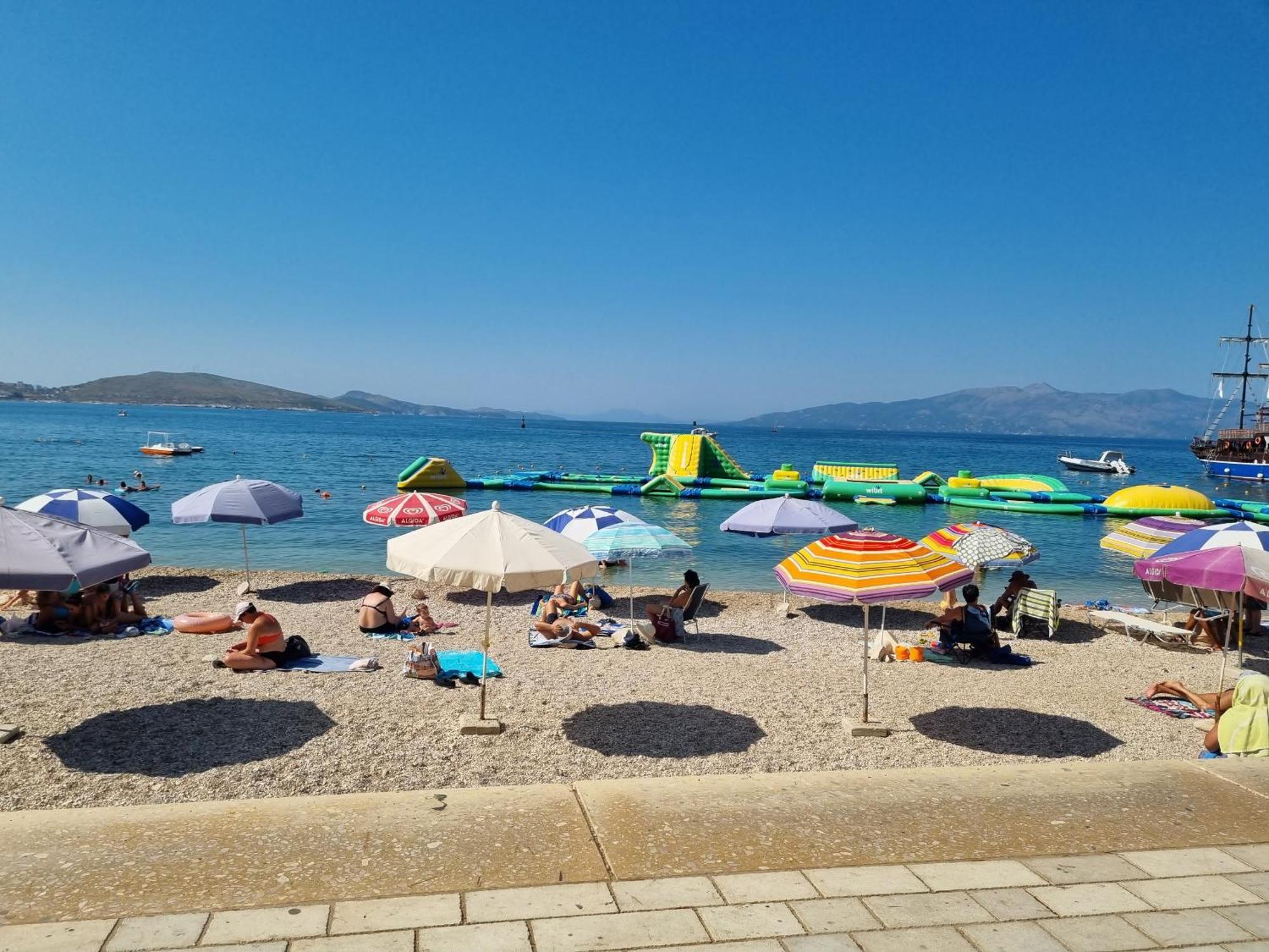 Apartmán Sunset Penthouse Sarandë Exteriér fotografie