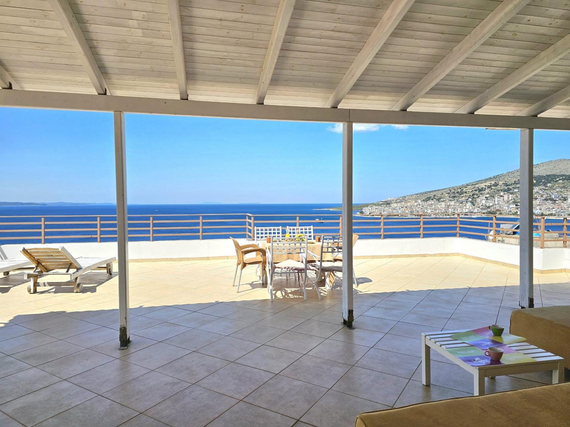 Apartmán Sunset Penthouse Sarandë Exteriér fotografie